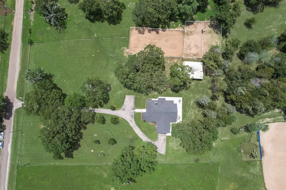 130 Vz County Road 3509 Edgewood, TX 75117