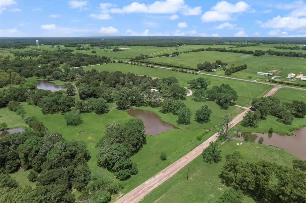 130 Vz County Road 3509 Edgewood, TX 75117