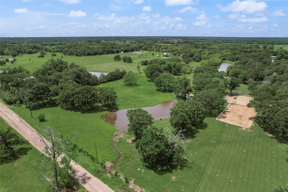 130 Vz County Road 3509 Edgewood, TX 75117