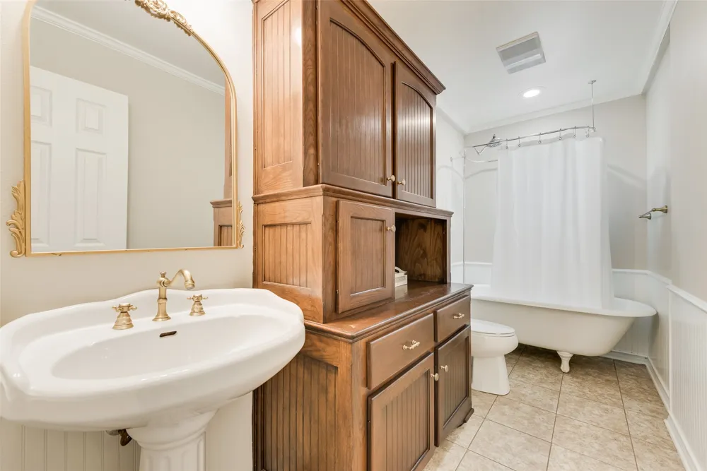 130 Vz County Road 3509 Edgewood, TX 75117