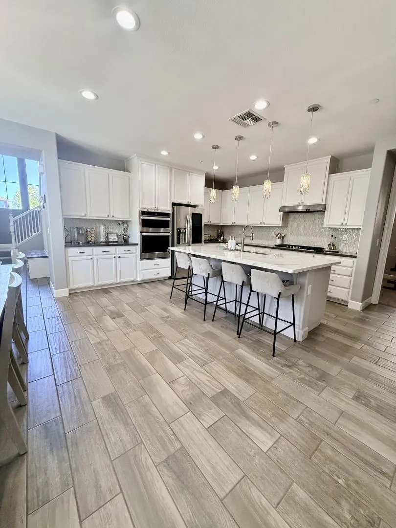 1515 Goldenstar Court Hollister, CA 95023