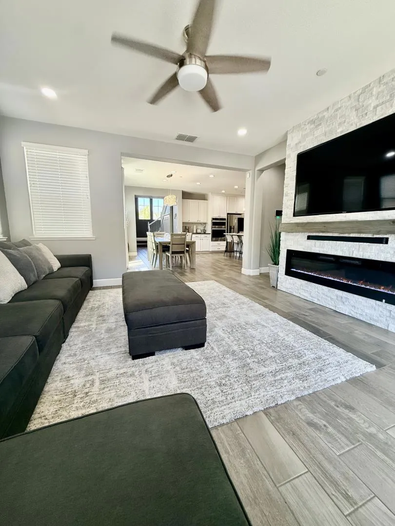 1515 Goldenstar Court Hollister, CA 95023