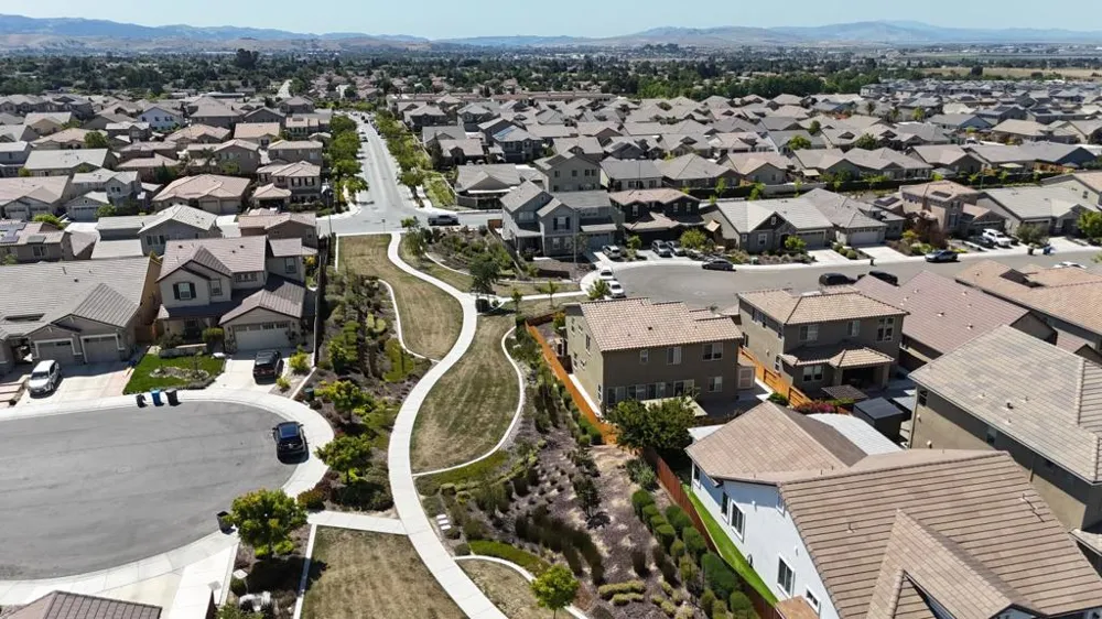 1515 Goldenstar Court Hollister, CA 95023