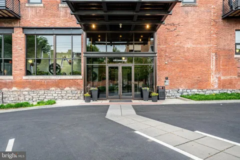 41 W LEMON STREET #304