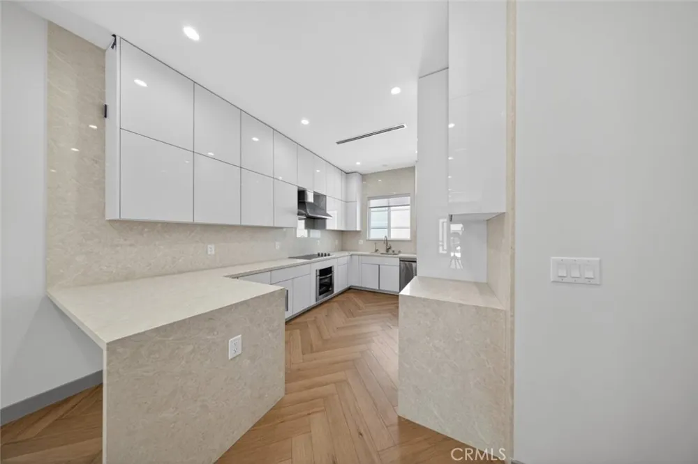 10843 Cantara Street Sun Valley, CA 91352