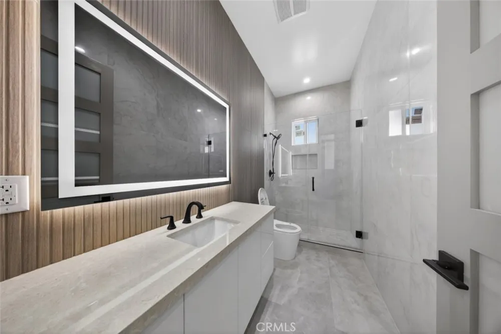 10843 Cantara Street Sun Valley, CA 91352