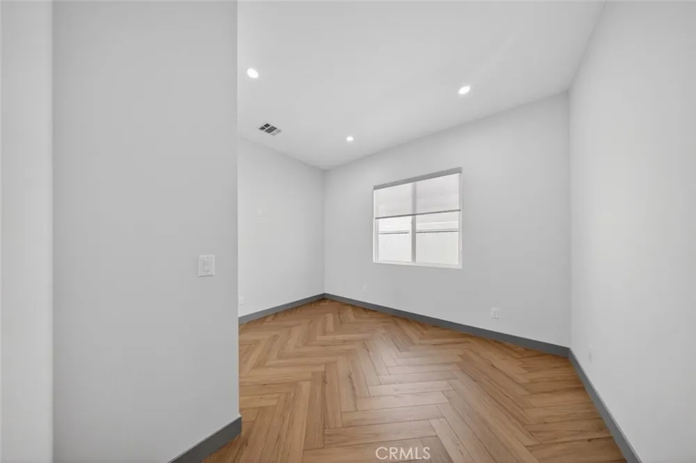 10843 Cantara Street Sun Valley, CA 91352