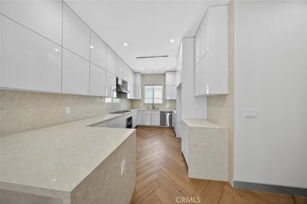 10843 Cantara Street Sun Valley, CA 91352