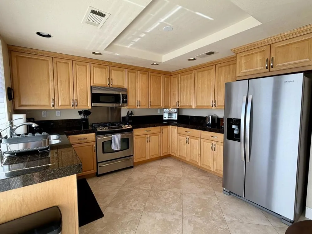 240 Santa Barbara Circle Palm Desert, CA 92260