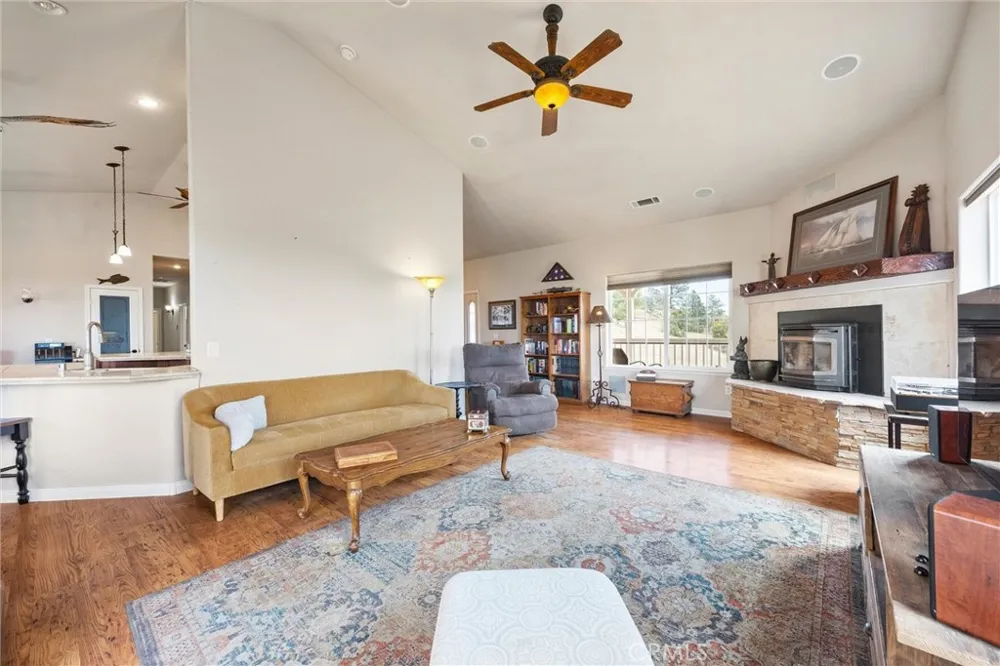 19351 Quail Tehachapi, CA 93561