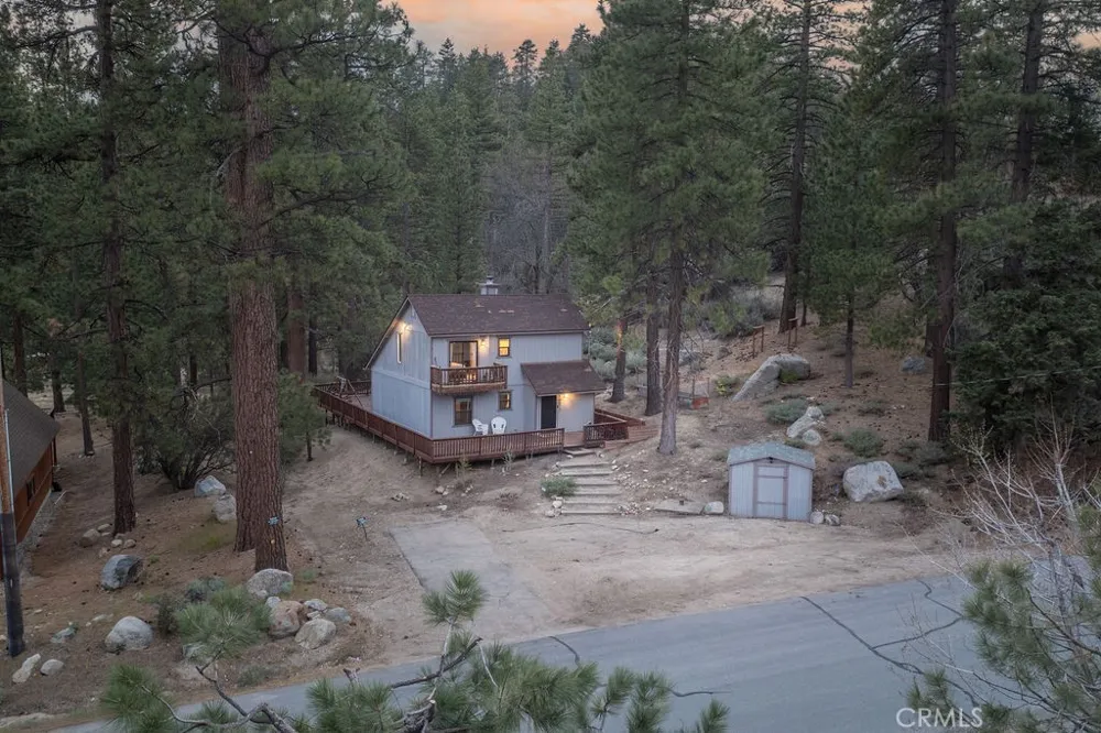 39075 Rim Of The World Fawnskin, CA 92333