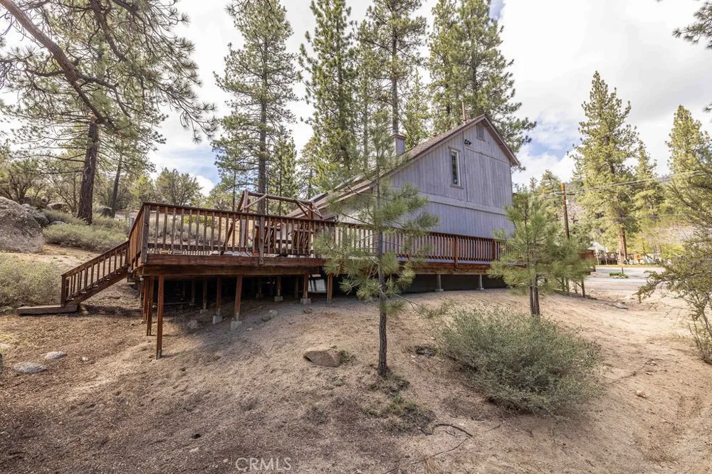 39075 Rim Of The World Fawnskin, CA 92333