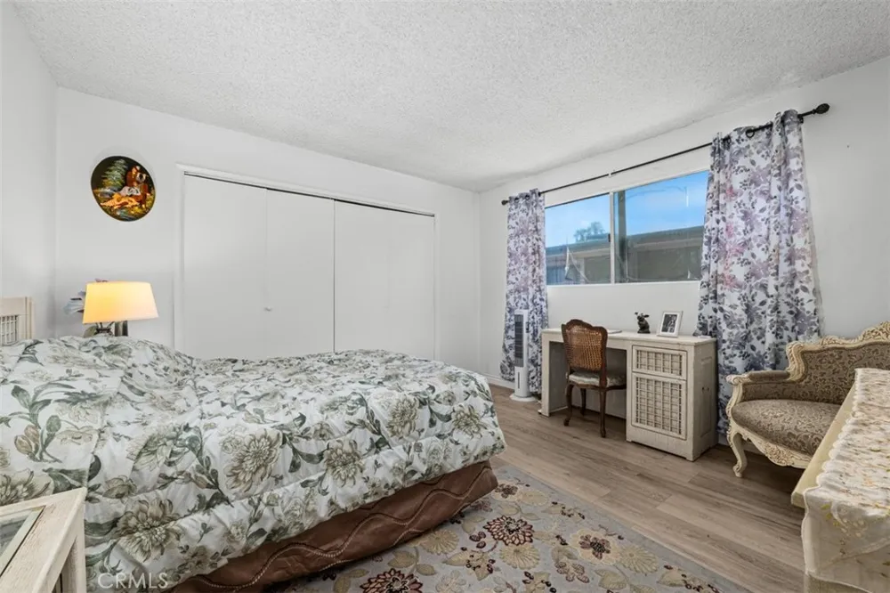 20146 Cohasset #11 Winnetka, CA 91306