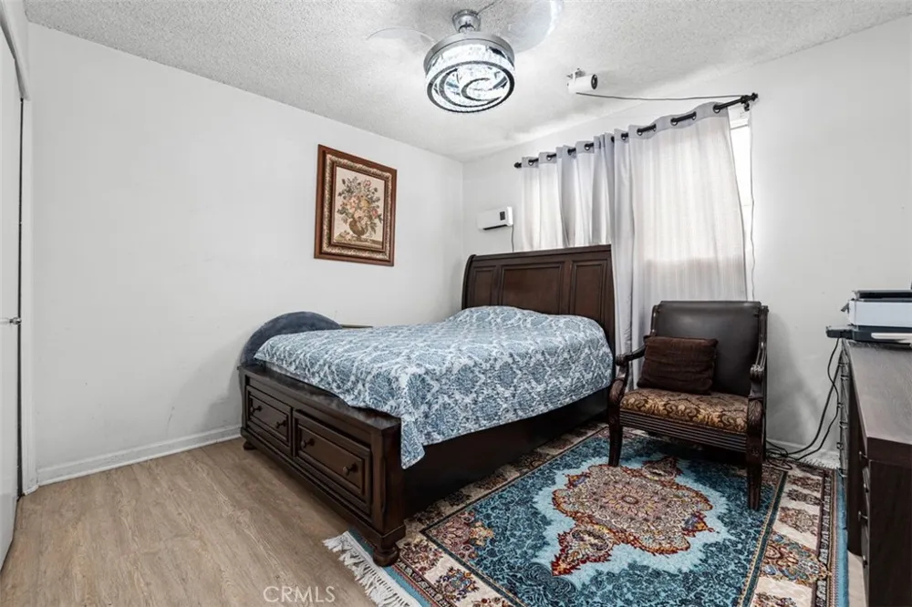 20146 Cohasset #11 Winnetka, CA 91306