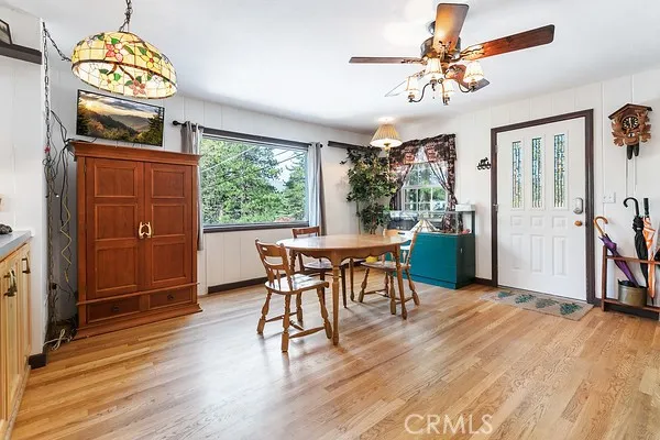 2726 View Drive Running Springs, CA 92382