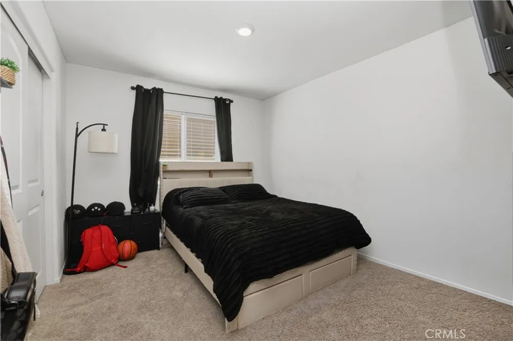 10143 Colten Ridge Street Adelanto, CA 92301