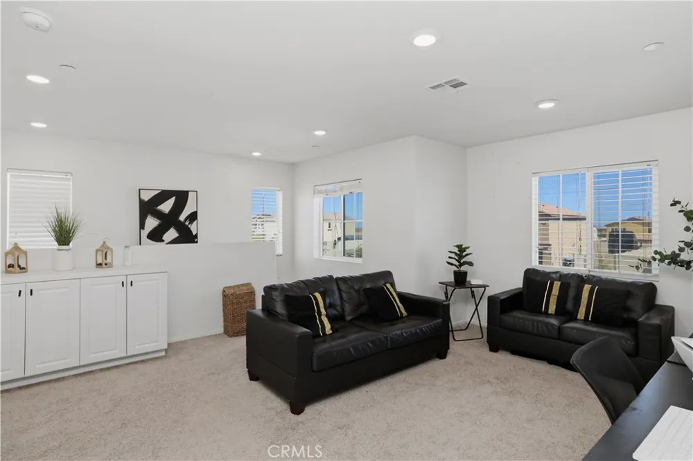 10143 Colten Ridge Street Adelanto, CA 92301