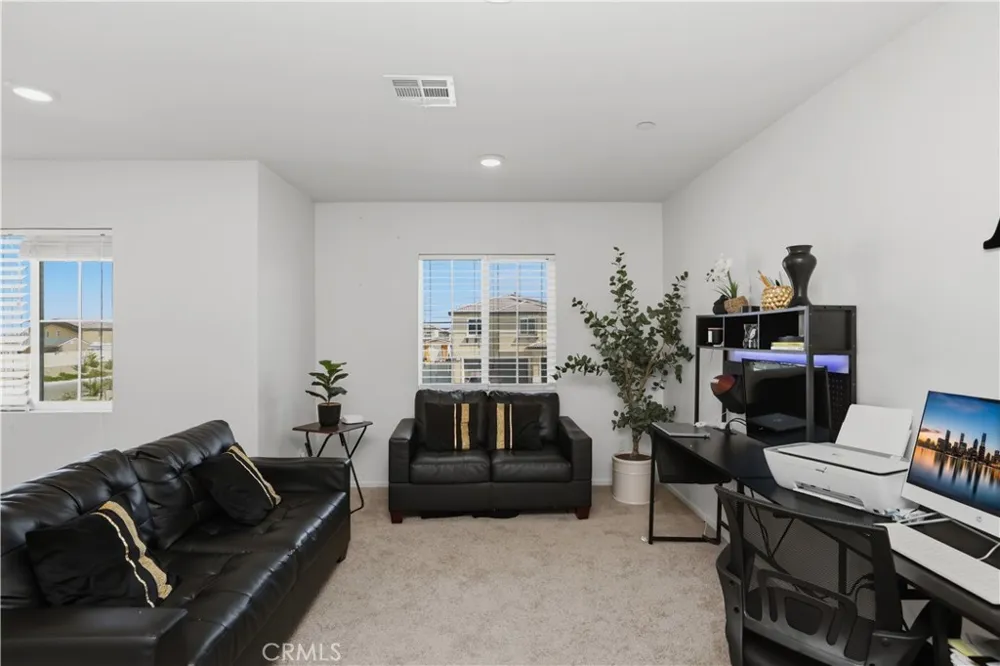 10143 Colten Ridge Street Adelanto, CA 92301