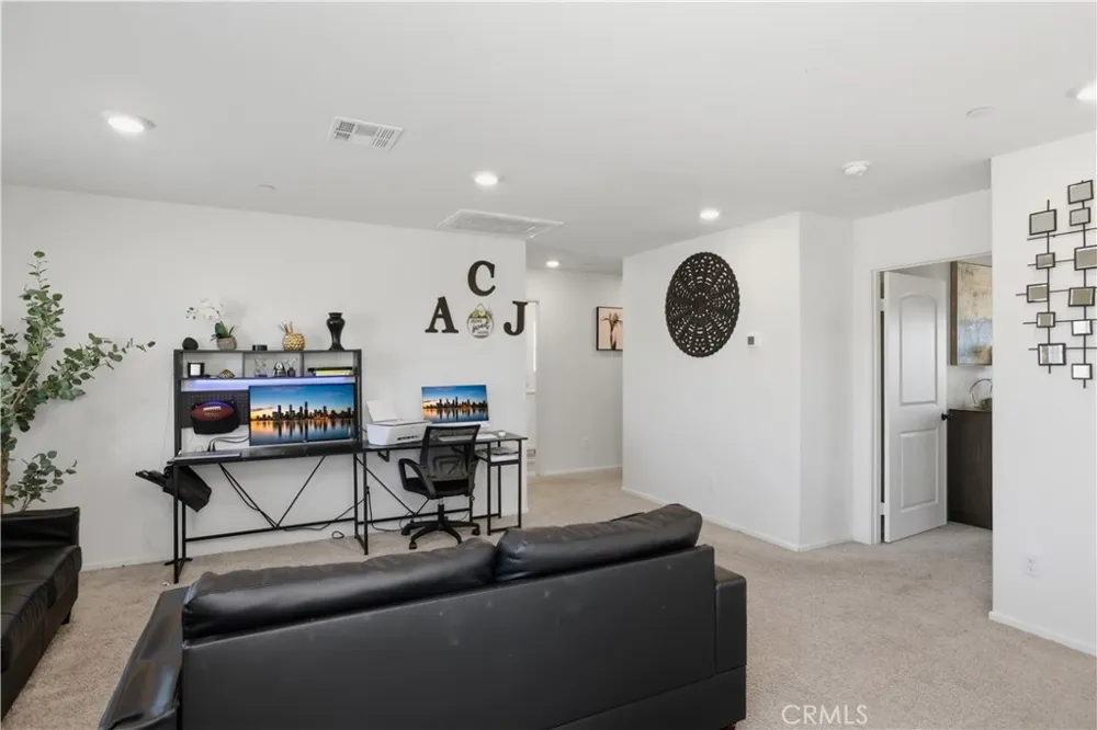 10143 Colten Ridge Street Adelanto, CA 92301