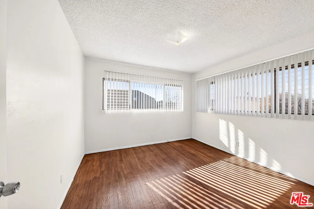 304 E 95th Street #5 Los Angeles, CA 90003