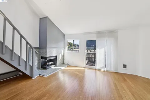 5400 mountain  boulevard #340