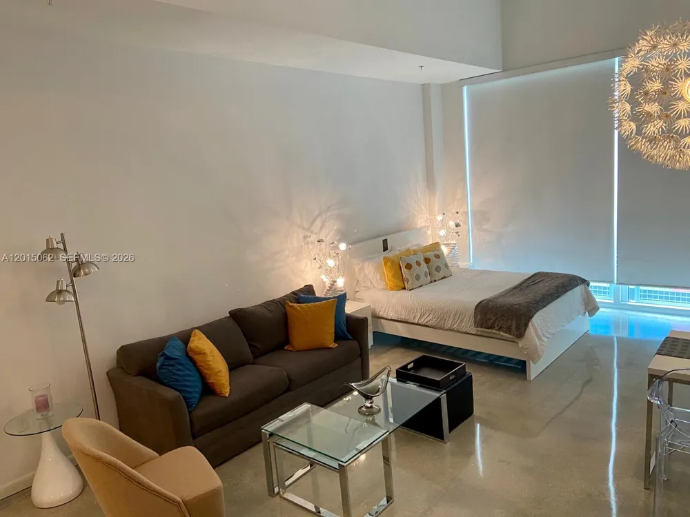 253 NE 2nd St #312 Miami, FL 33132