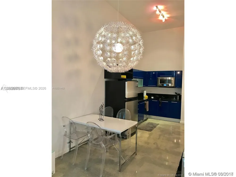 253 NE 2nd St #312 Miami, FL 33132
