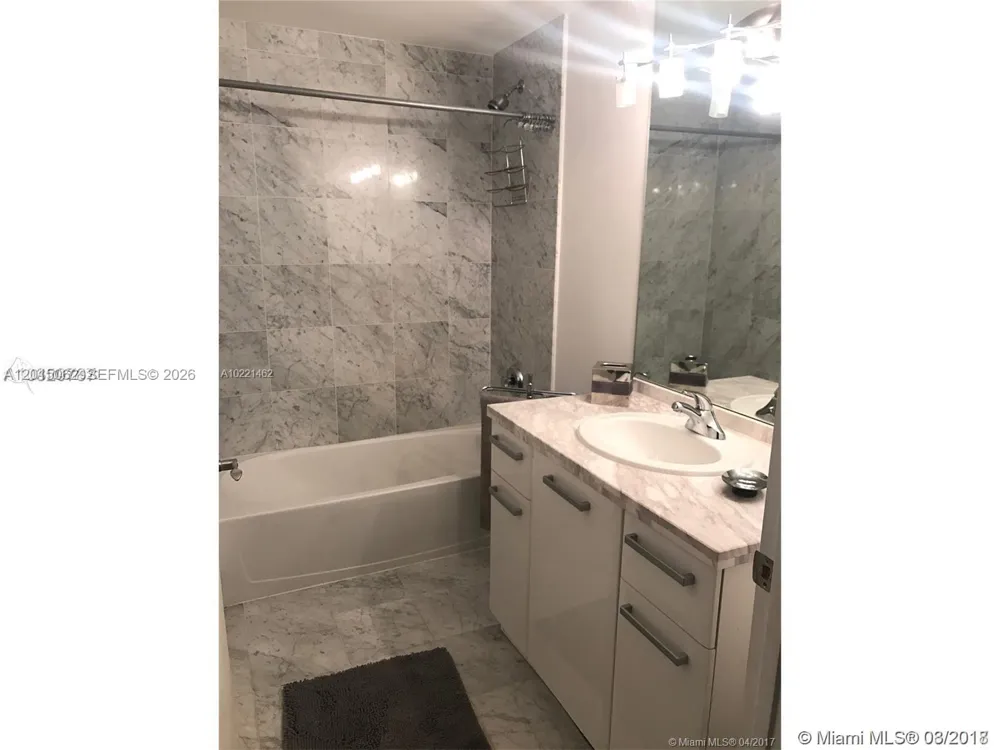 253 NE 2nd St #312 Miami, FL 33132
