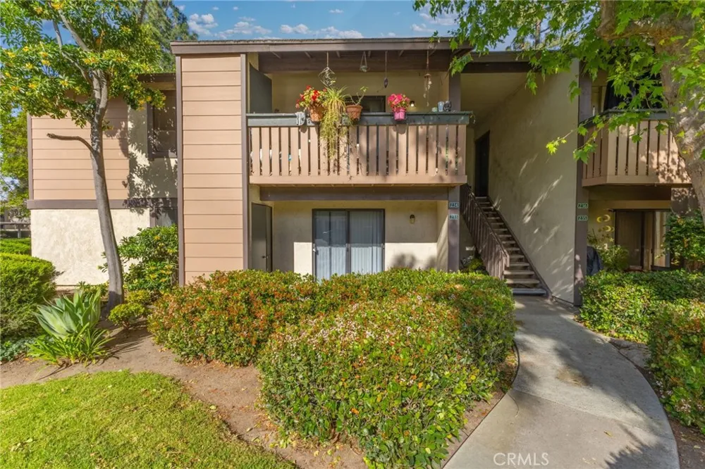 20702 El Toro Unit 233 Lake Forest, CA 92630