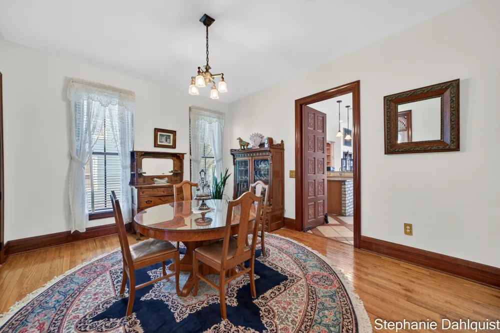 511 W Clay Avenue Muskegon, MI 49440