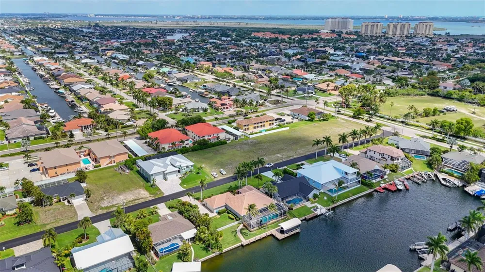 5333 SW 16TH PLACE Cape Coral, FL 33914