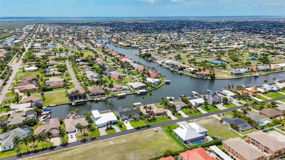5333 SW 16TH PLACE Cape Coral, FL 33914