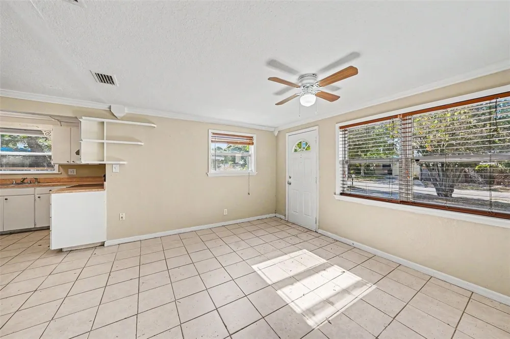 10118 114TH TERRACE Largo, FL 33773