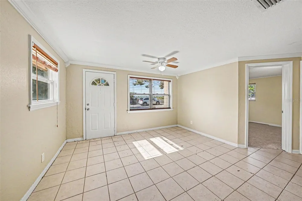 10118 114TH TERRACE Largo, FL 33773