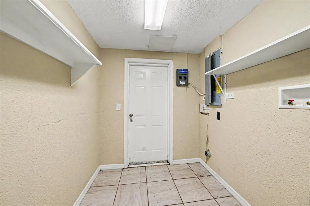 10118 114TH TERRACE Largo, FL 33773