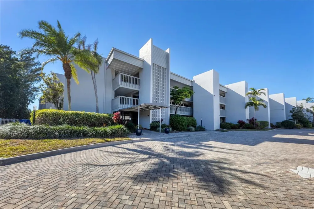 5757 GULF OF MEXICO DRIVE #305 Longboat Key, FL 34228