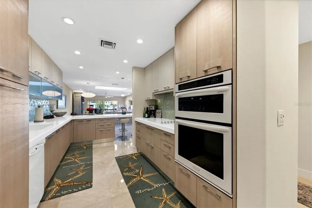 5757 GULF OF MEXICO DRIVE #305 Longboat Key, FL 34228