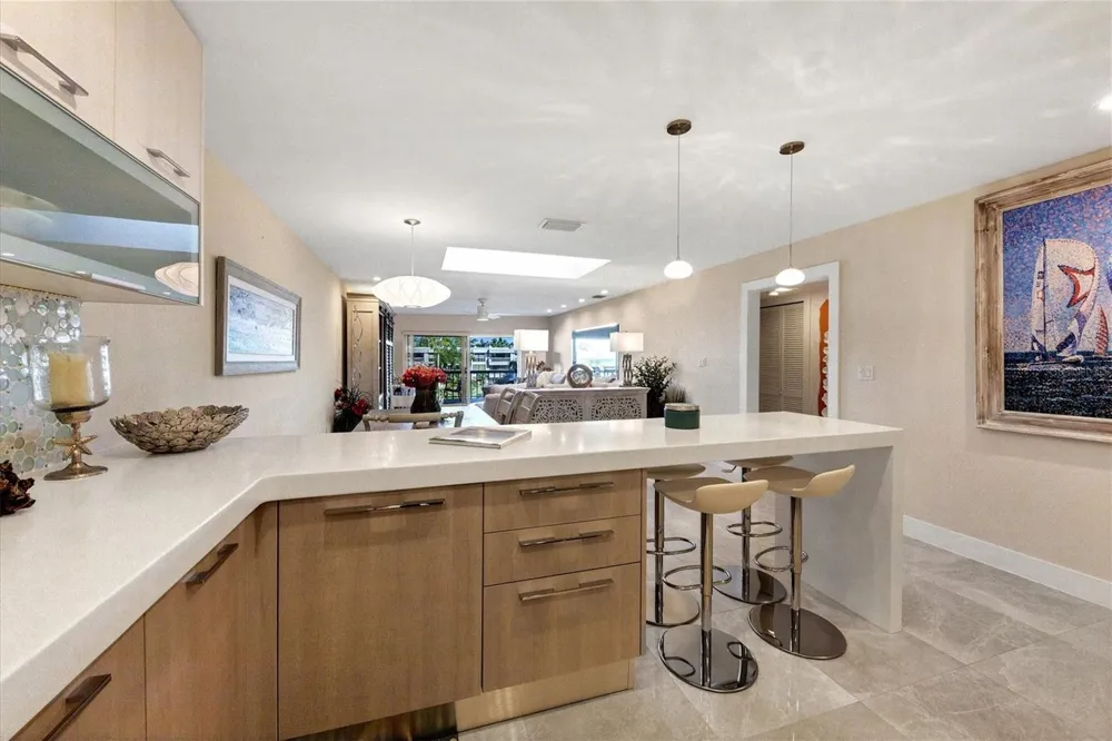 5757 GULF OF MEXICO DRIVE #305 Longboat Key, FL 34228