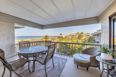 5757 GULF OF MEXICO DRIVE #305