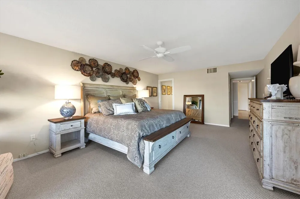 5757 GULF OF MEXICO DRIVE #305 Longboat Key, FL 34228