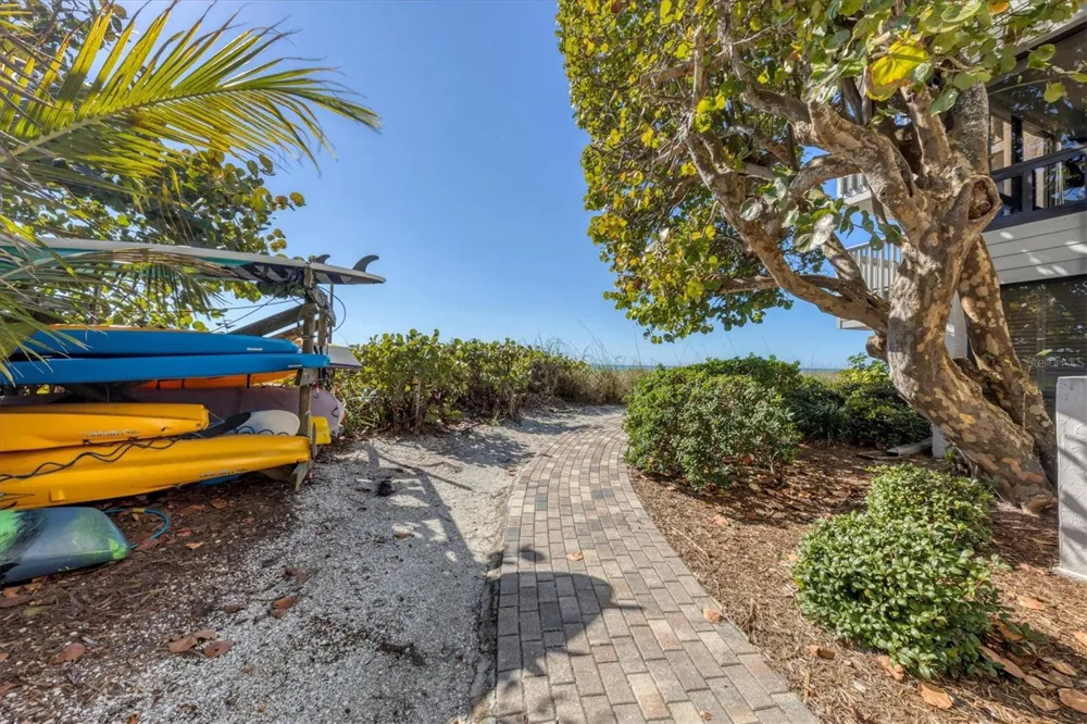 5757 GULF OF MEXICO DRIVE #305 Longboat Key, FL 34228