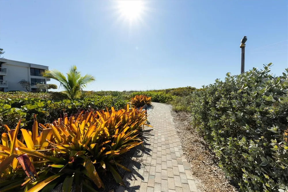 5757 GULF OF MEXICO DRIVE #305 Longboat Key, FL 34228