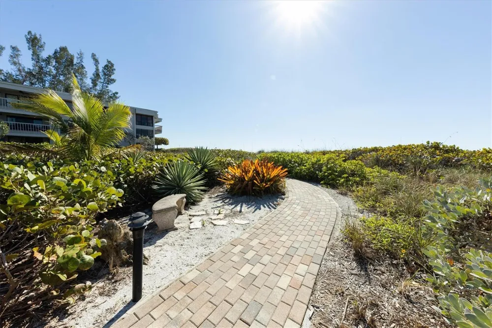 5757 GULF OF MEXICO DRIVE #305 Longboat Key, FL 34228