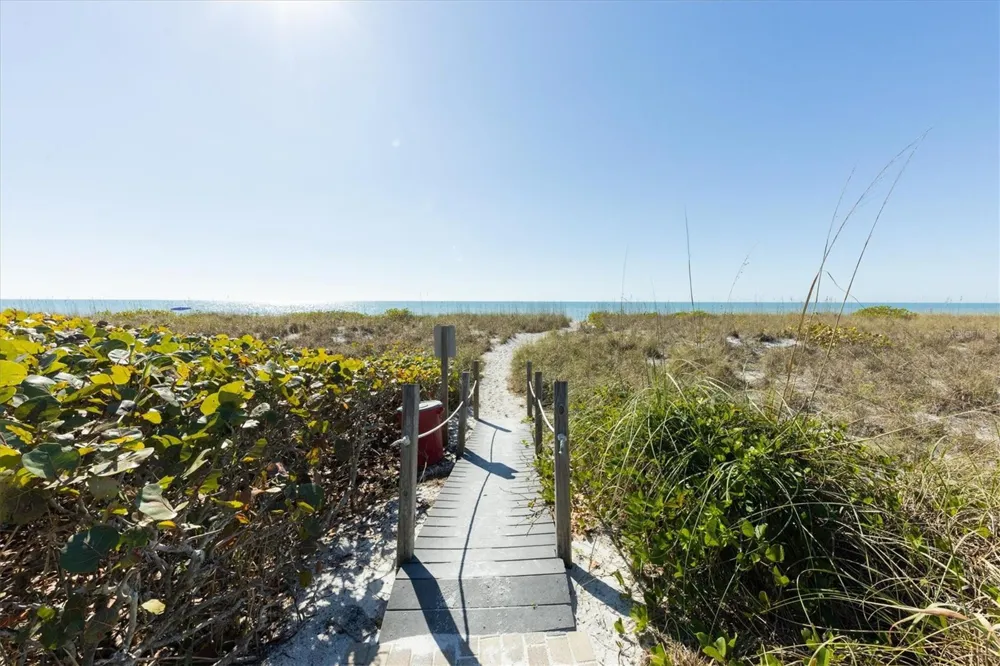 5757 GULF OF MEXICO DRIVE #305 Longboat Key, FL 34228