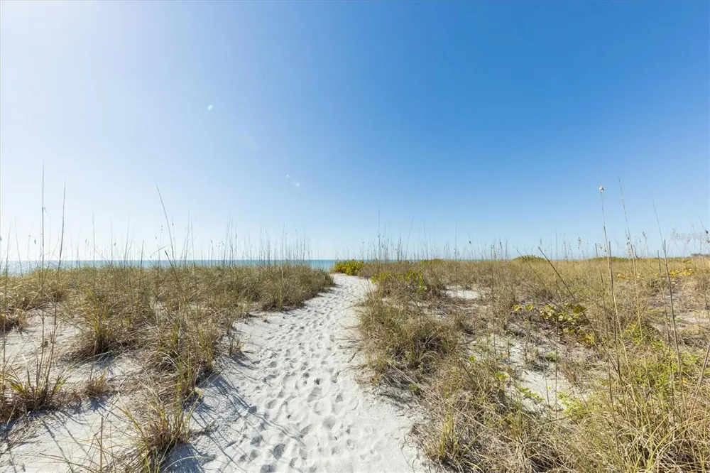 5757 GULF OF MEXICO DRIVE #305 Longboat Key, FL 34228