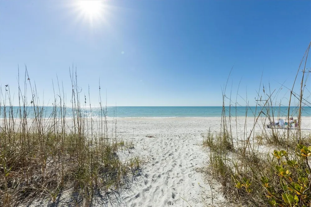 5757 GULF OF MEXICO DRIVE #305 Longboat Key, FL 34228