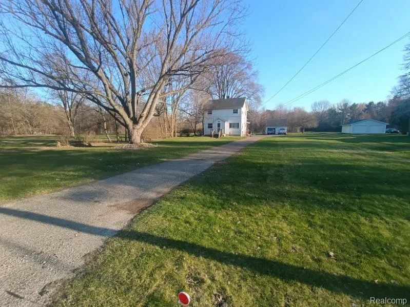 3310 E Pierson Road Genesee Charter Township, MI 48506