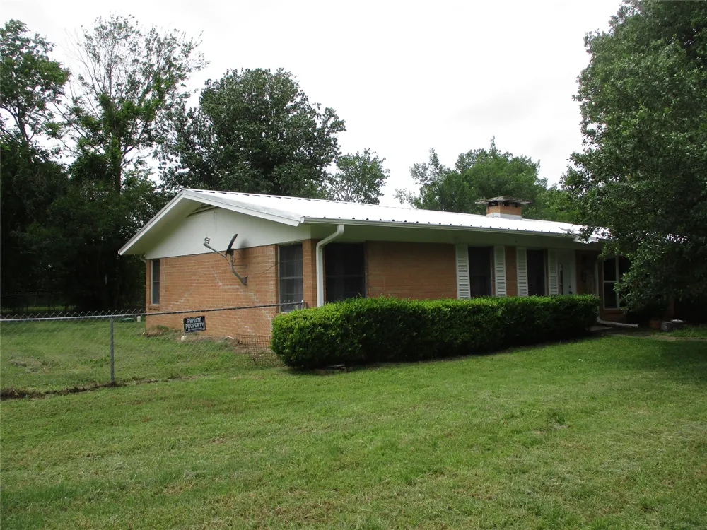 1026 County Road 1145 No City, TX 75472