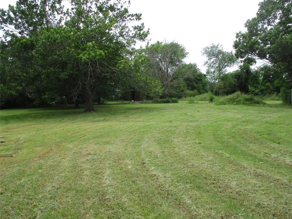 1026 County Road 1145 No City, TX 75472