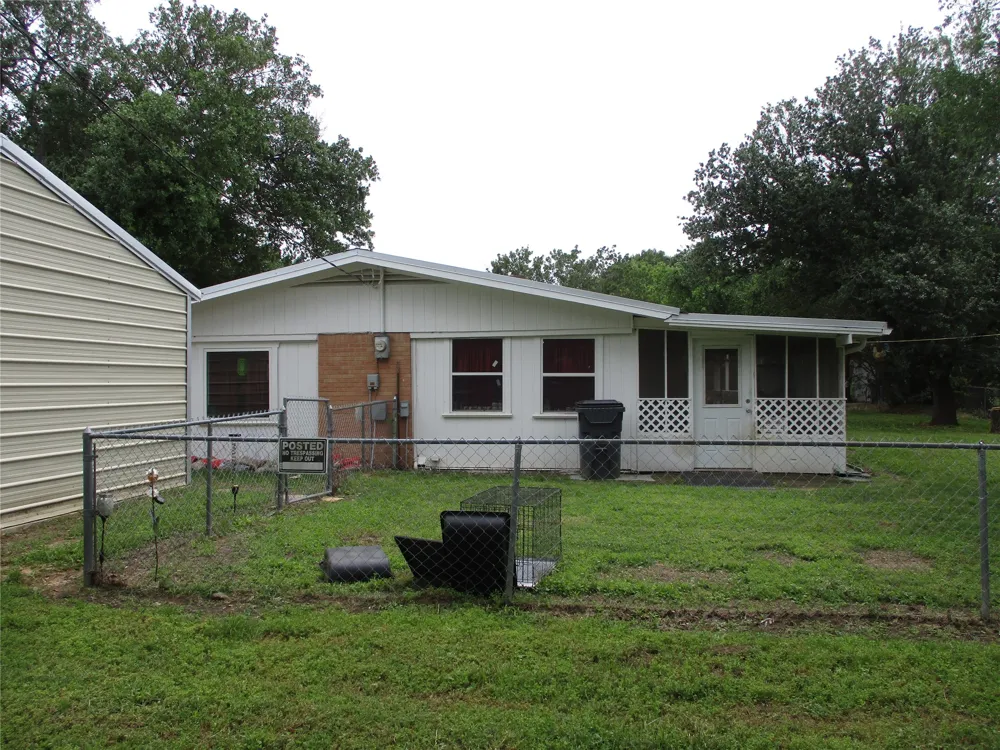 1026 County Road 1145 No City, TX 75472